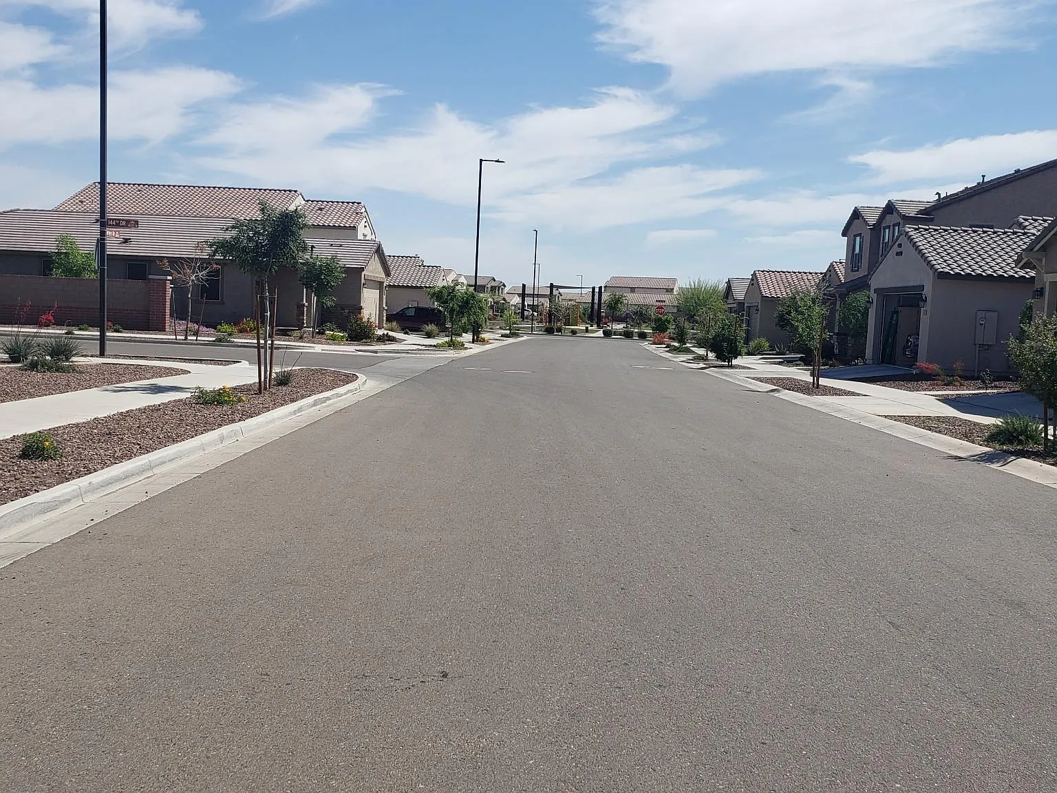 3 bed, 1375 sqft, $2,100 — Photo 1