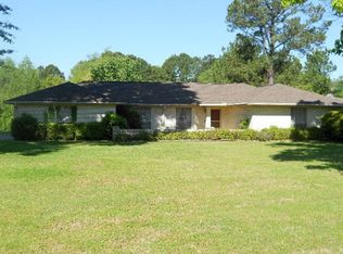 208 Newitt Vick Dr, Vicksburg, MS 39183
