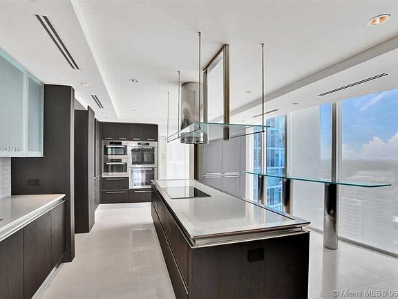 4th image of 333 Las Olas Way #3506/3507