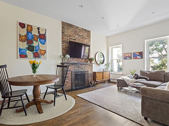 3rd image of 424 13th St #4D