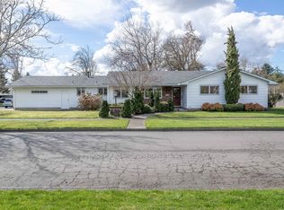 2324 Grovedale Dr, Springfield, OR 97477