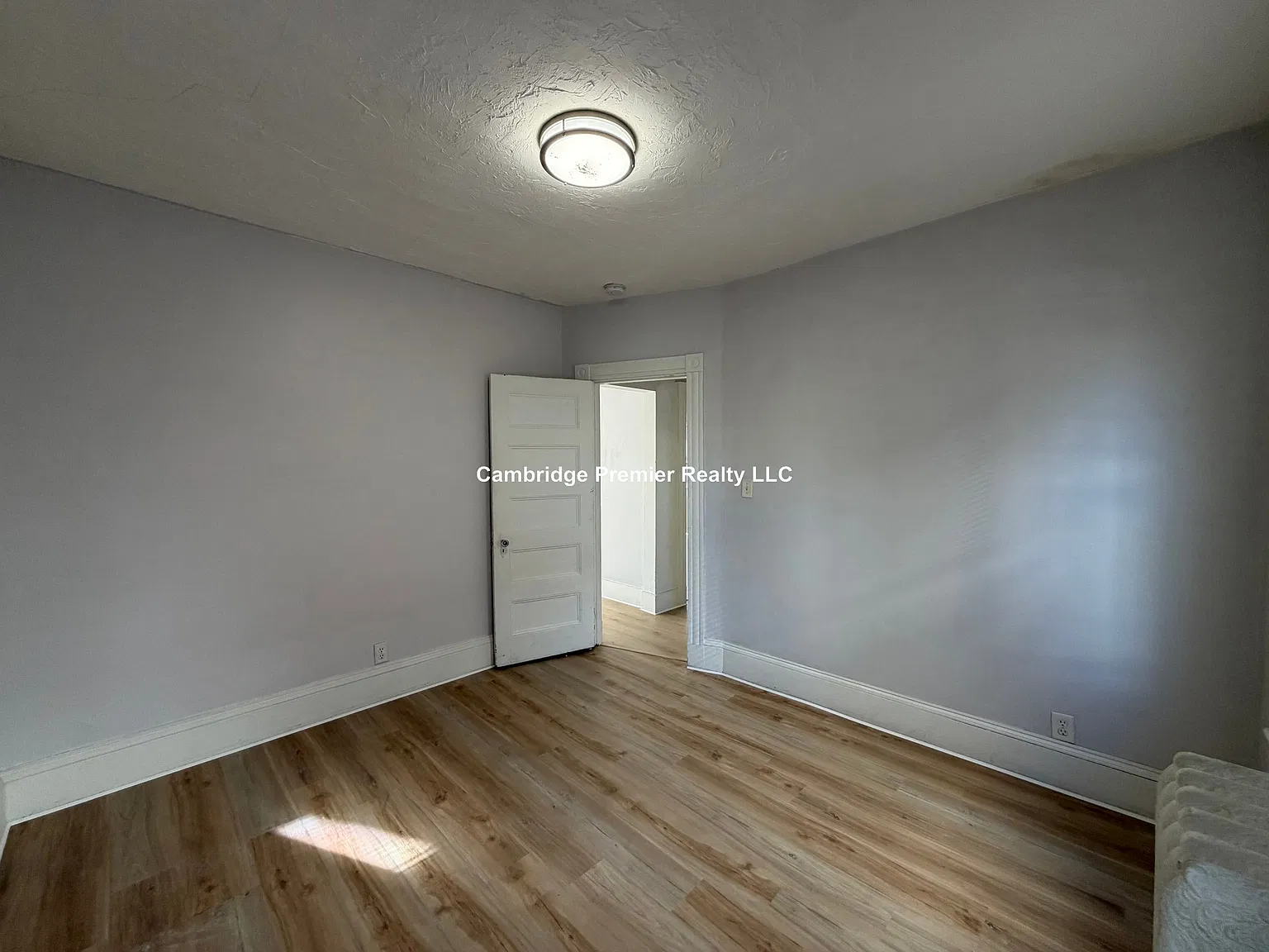 3 bed, $2,550 — Photo 1