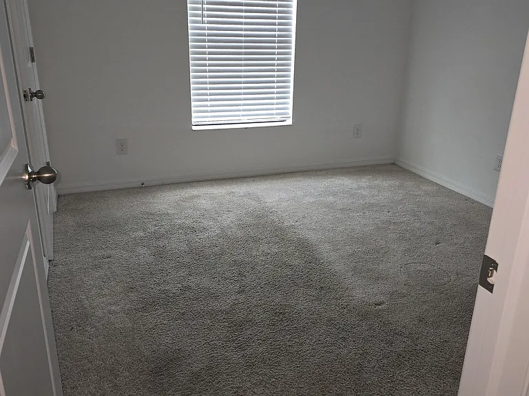 1421 Bush St W — Photo 12