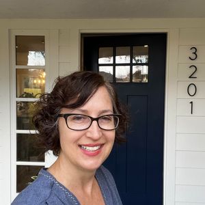 Elizabeth Helm
