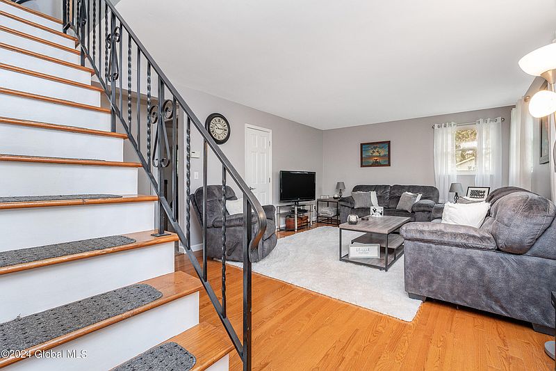 2nd image of 80 Birch Drive