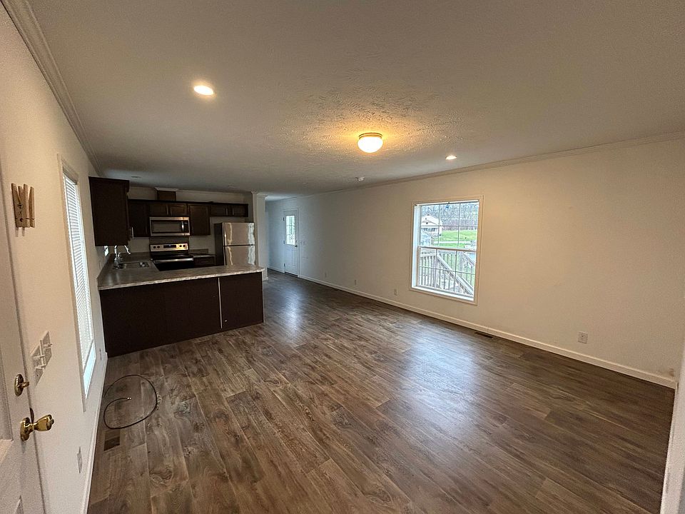 1st image of 673 Armstrong St Lot 9