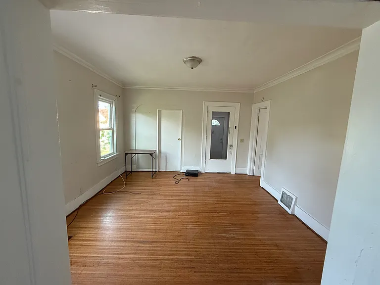 1624 N Goodman St #1 — Photo 4
