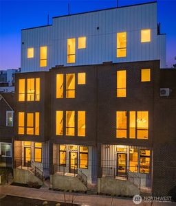 1024 E John Street, Seattle, WA, 98102