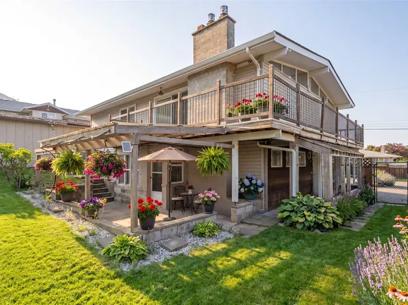 803 Cariboo Trl, 100 Mile House, BC V0K 2E1