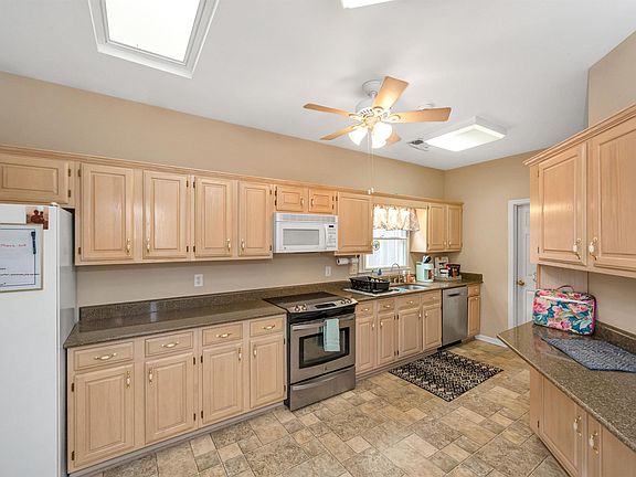 2nd image of 777 Rockhurst Dr
