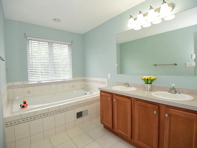 8343 Scenic View Dr — Photo 15
