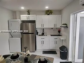 1130 NE 201st Ter #B — Photo 2