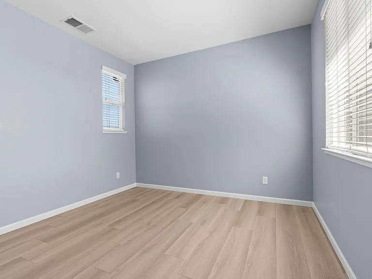 306 Misty Cir — Photo 23
