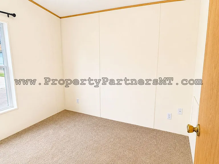 110 Sunlight Ave — Photo 12