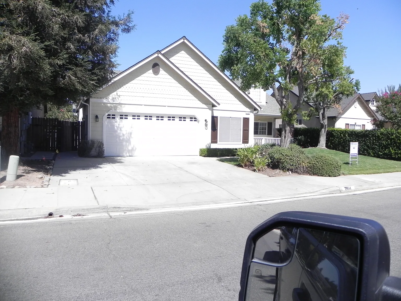 4 bed, 1869 sqft, $2,750 — Photo 2