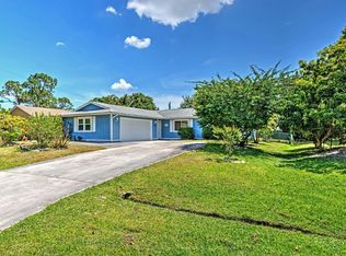 230 SW Starflower Ave, Port Saint Lucie, FL 34984