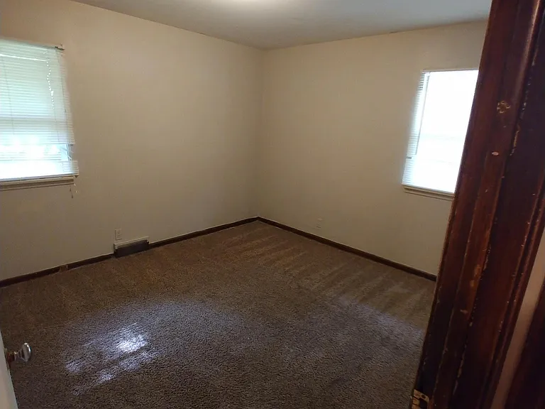 4534 Lafayette Ave #3 — Photo 4