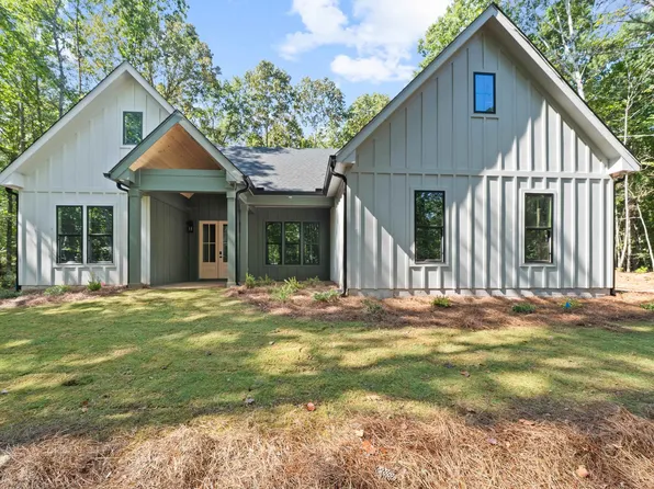 210 Lakeshore Dr, Eatonton, GA 31024