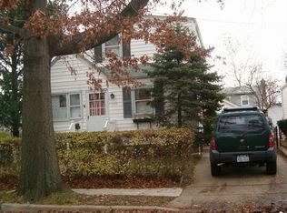 155 Stone St, Elmont, NY 11003