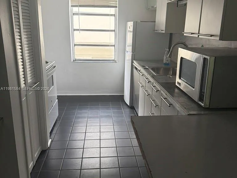 424 NE 82nd St #4C — Photo 12