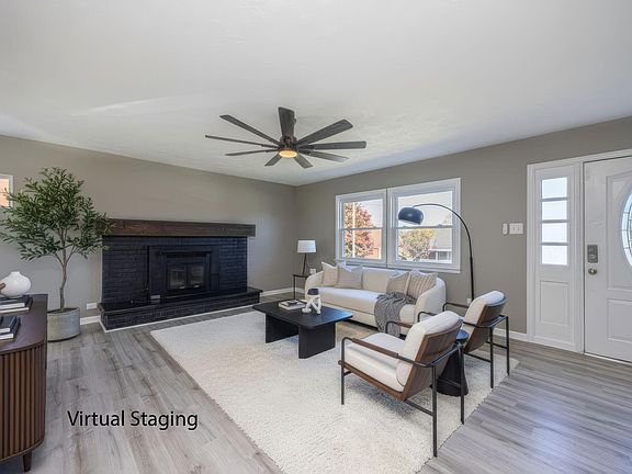 3rd image of 403 Creekview Dr