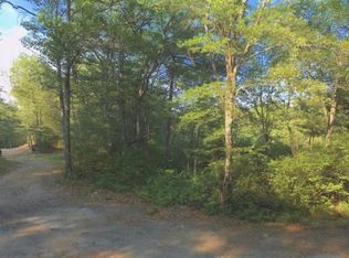 541 Log Rd, Smithfield, RI 02917