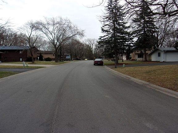 4th image of 6723 80th Ave N