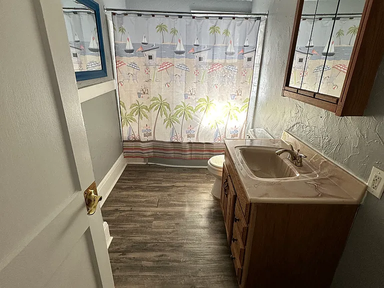 827 N Oleander Ave #1 — Photo 14