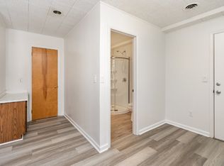 3014 Washington St #R-8, Midland, MI 48642