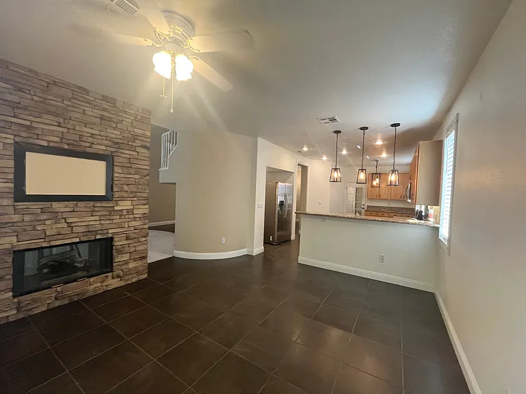 1809 Snow Spring Ln — Photo 45