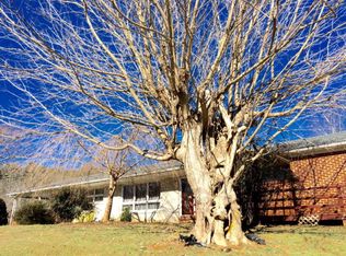 26 Christmas Tree Ln, Bakersville, NC 28705