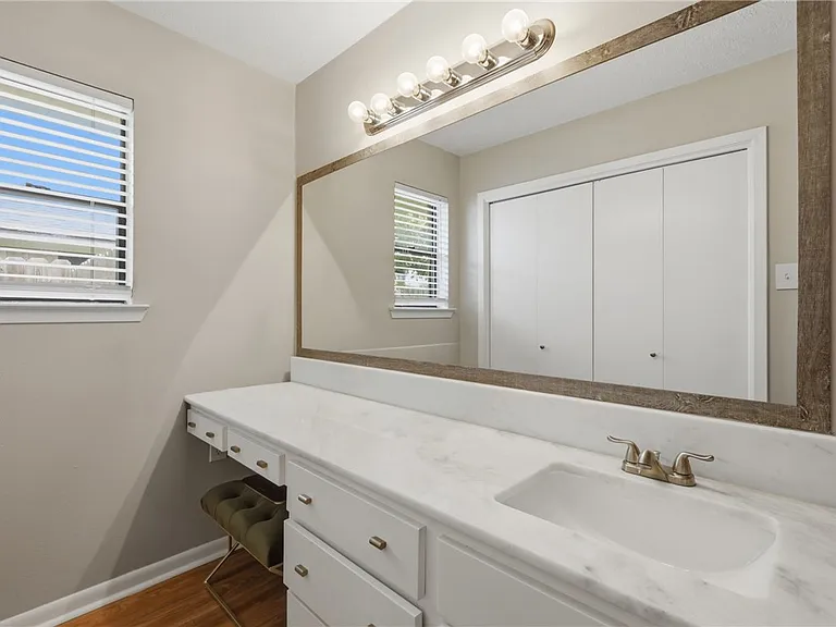 3821 Brighton Dr — Photo 12