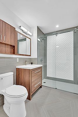 4th image of 33-01 38th Ave #5U
