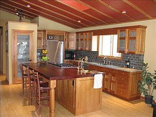 4th image of 2590 Creek Dr