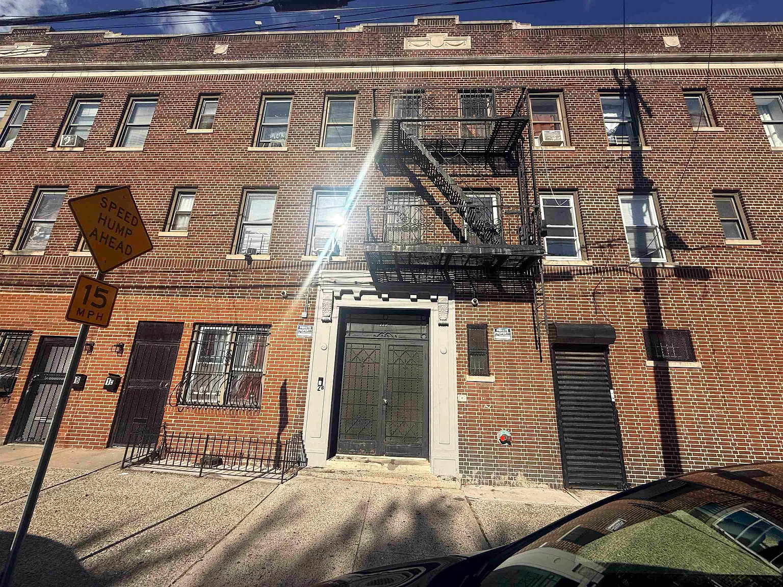 2 bed, 1.0 bath, $1,600 — Photo 1