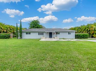 18511 SW 200th St, Miami, FL 33187