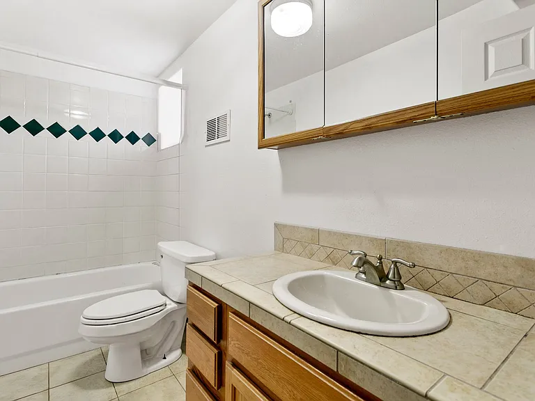 2510 Brenton Dr — Photo 31