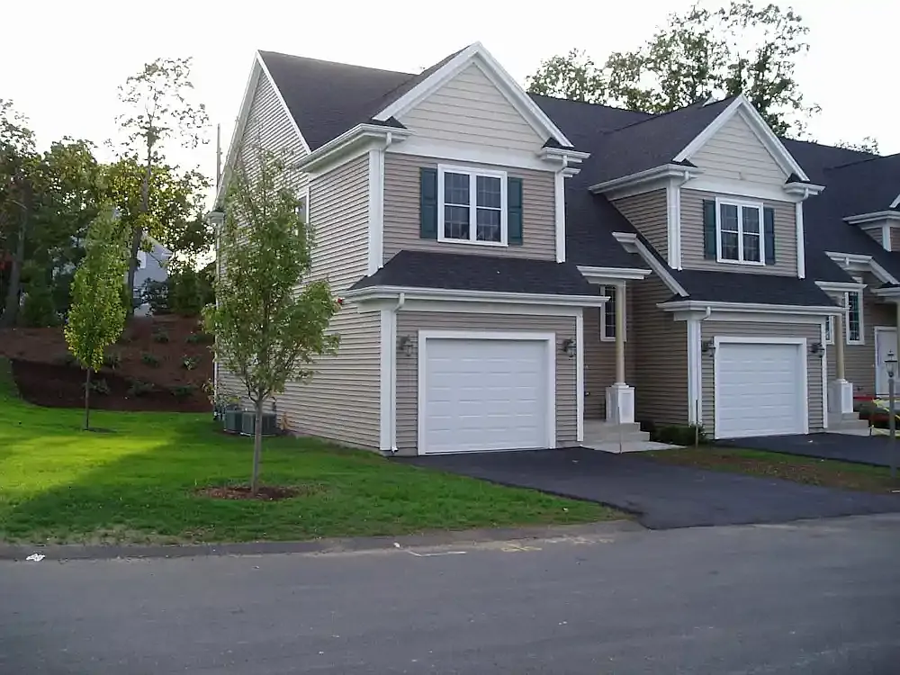 395 Brown St./153 South Main Street — Photo 3