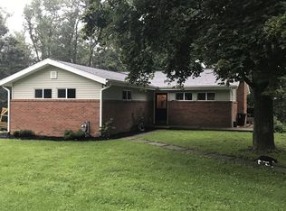 221 Point Breeze Dr, Bethany, WV 26032