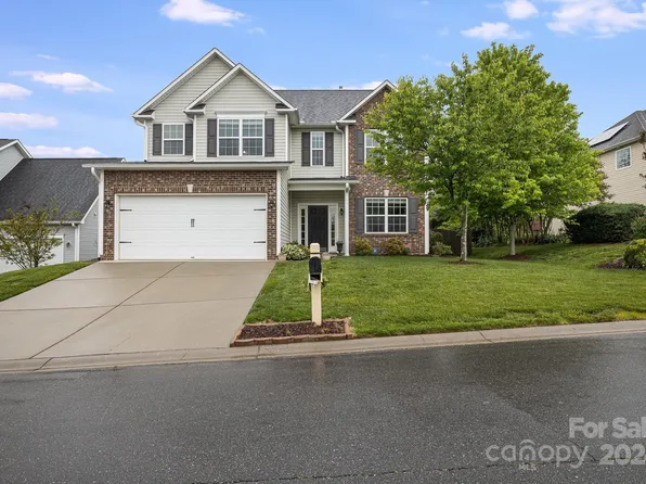 15 Trey Bourne Dr, Asheville, NC 28804