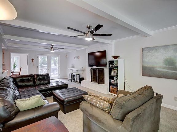2nd image of 111 Eaglewood Dr