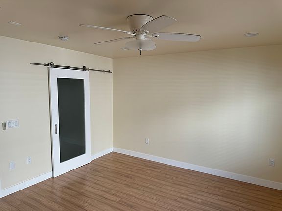3rd image of 10834 Hortense St