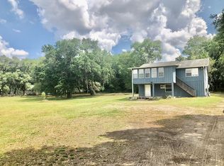 8200 Lov Ln, Zephyrhills, FL 33541