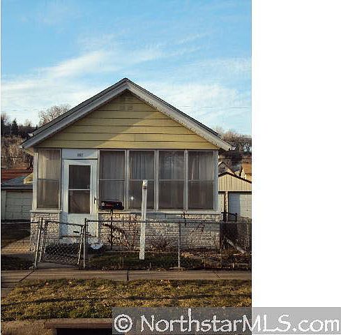 1st image of 467 Goodhue Street E