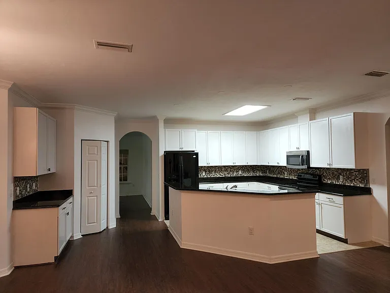 8184 SW 73rd Ln — Photo 12