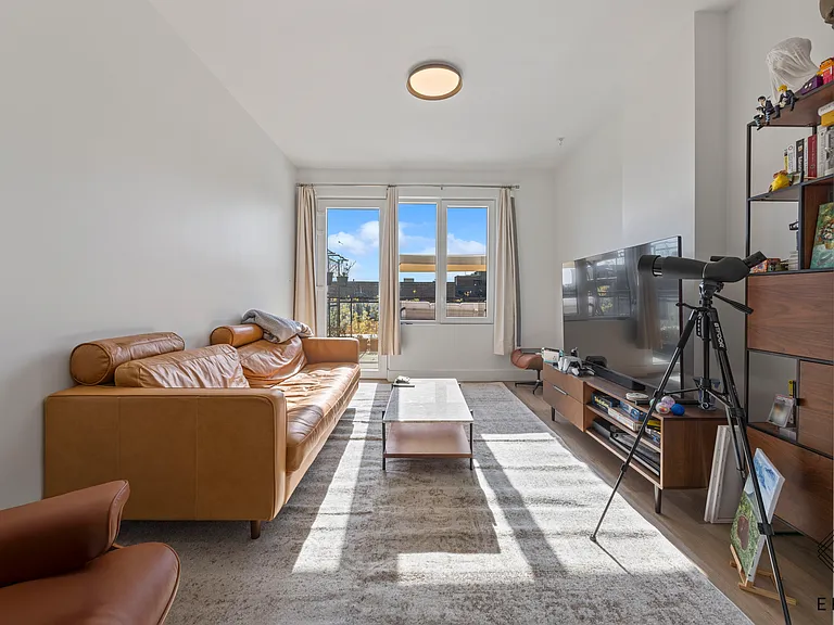 2045 Ocean Ave #805 — Photo 6