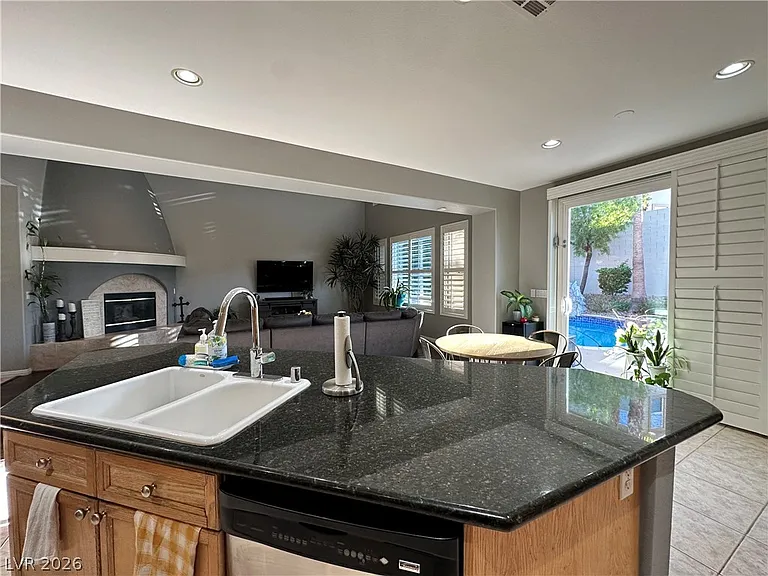 1211 Martini Dr — Photo 19