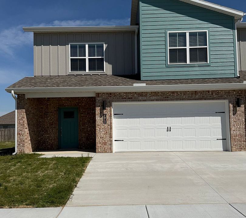 1st image of 938 Seaborn Way