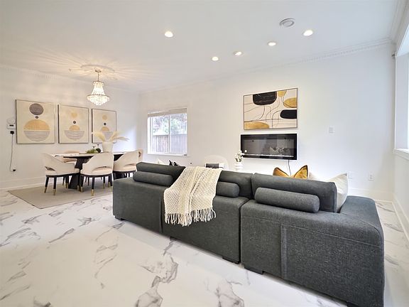 4th image of 2709 W 37th Ave