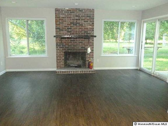 3rd image of 1236 Mendocino Ct